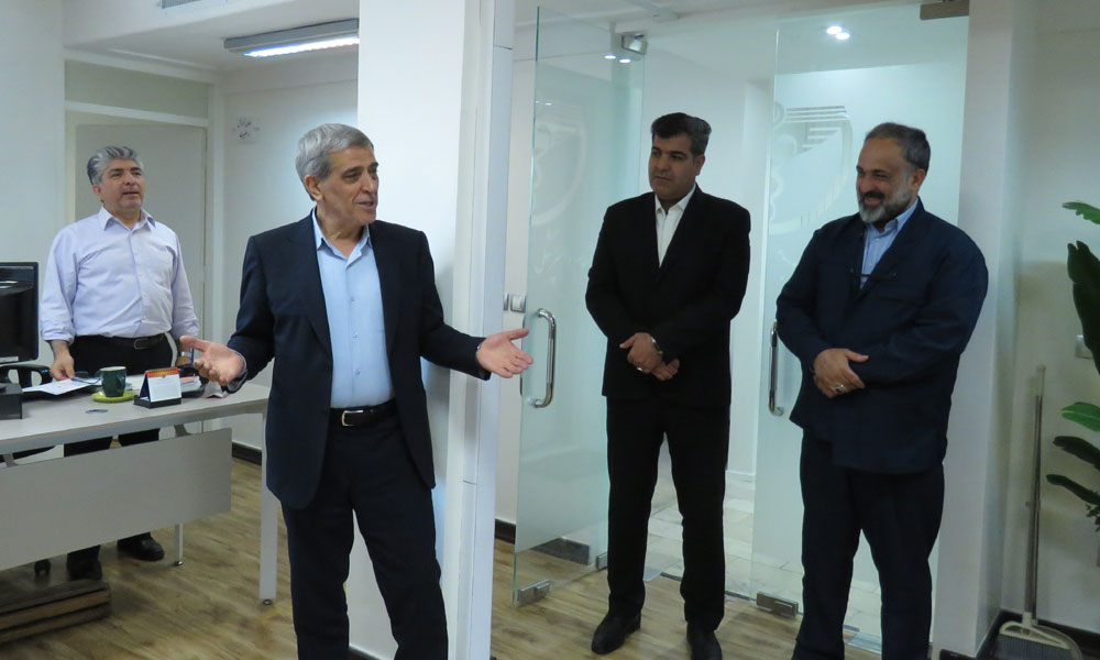 بازدید «دکتر عباسعلی مطلبی» از سازمان نظام دامپزشکی در اولین روز کاری-image-1