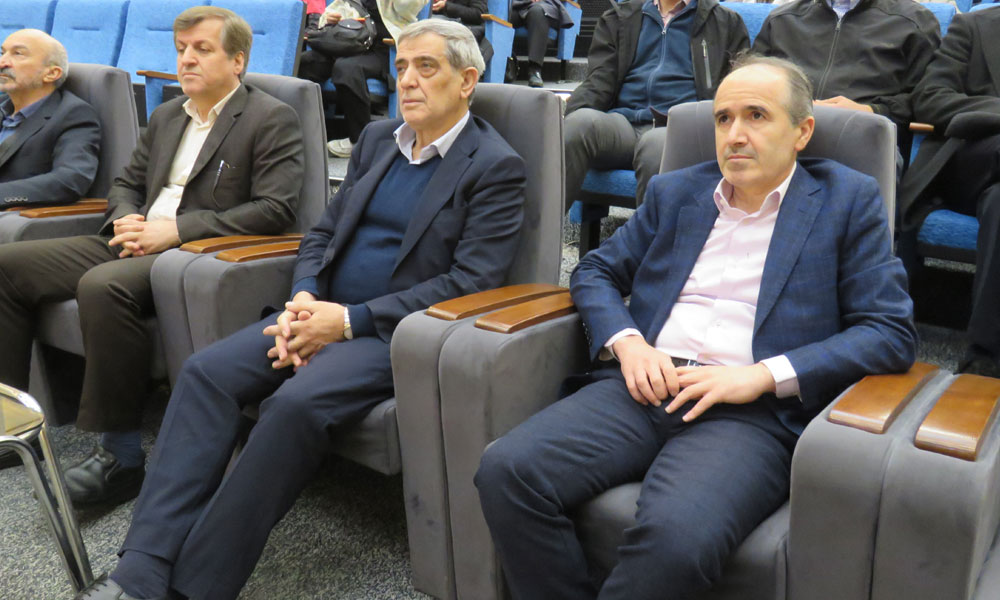 سیزدهمین کنگره ملی و نخستین کنگره بین‌المللی دانشجویان دامپزشکی-image-1