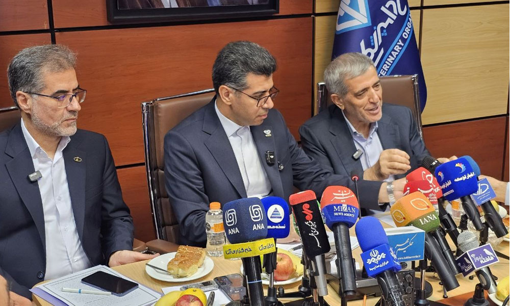 گزارش تصویری نشست خبری مشترک سازمان دامپزشکی، نظام دامپزشکی و موسسه رازی به مناسبت هفته دامپزشکی-image-1