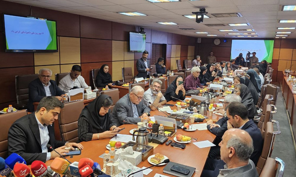 گزارش تصویری نشست خبری مشترک سازمان دامپزشکی، نظام دامپزشکی و موسسه رازی به مناسبت هفته دامپزشکی-image-1