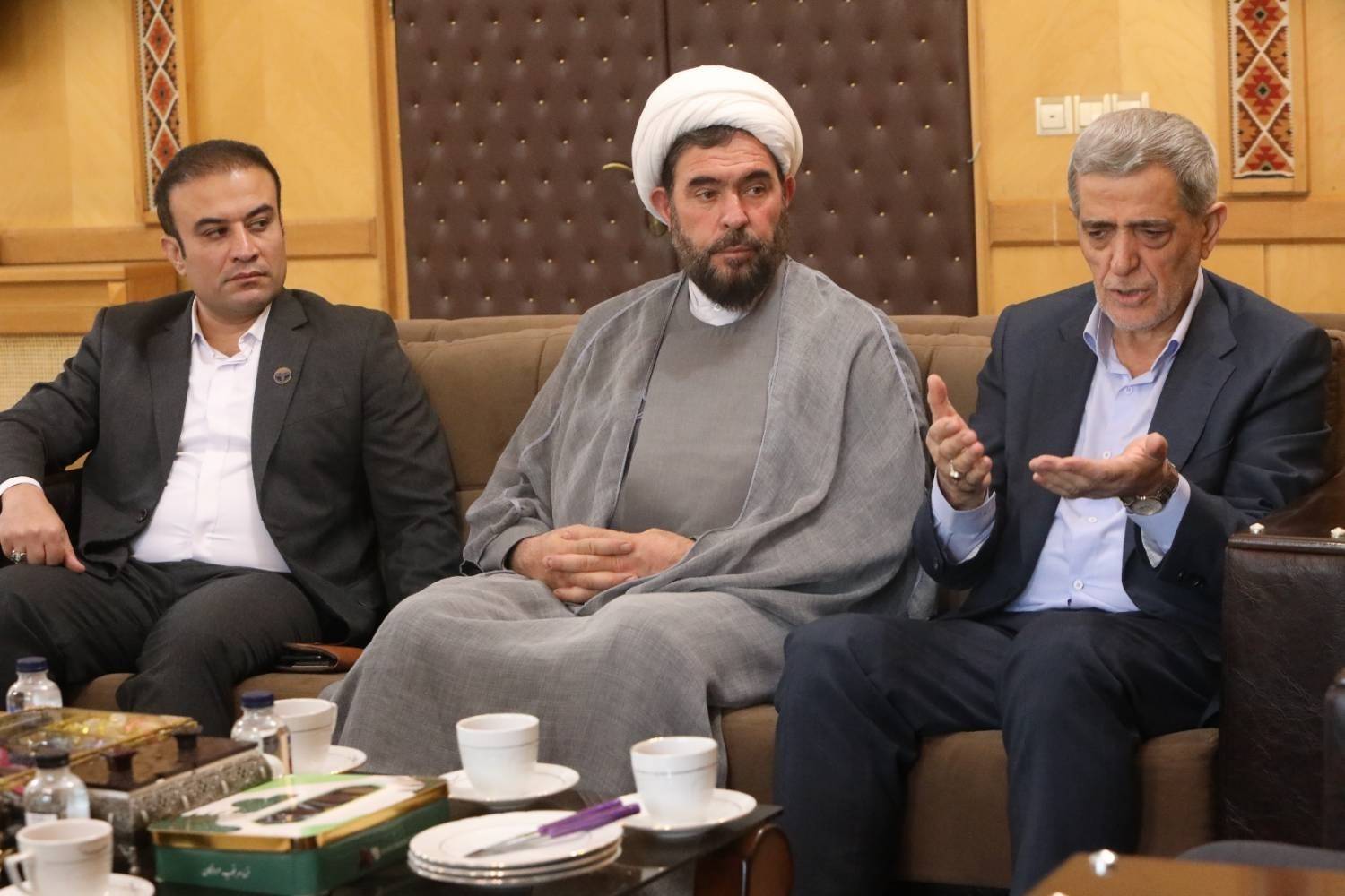دیدار دکتر مطلبی با استاندار اردبیل؛ تأکید بر نقش دامپزشکی در صیانت از سلامت جامعه و امنیت غذایی